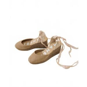 NEW MANEBI women's soft suede low wedge espadrille hampton in vintage taupe on t